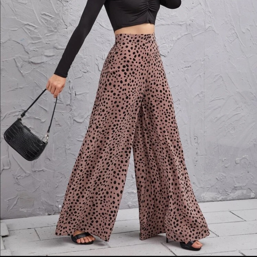 Wide leg pants